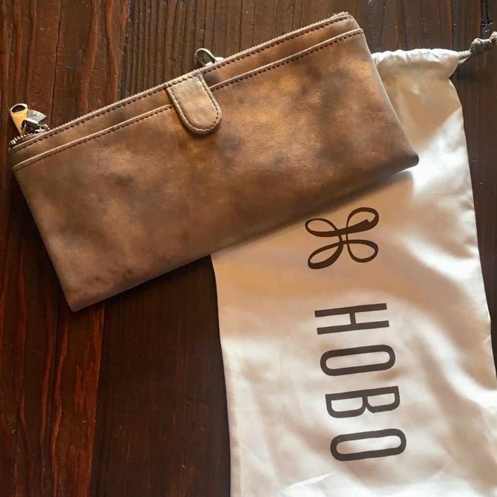 Hobo Taylor Clutch